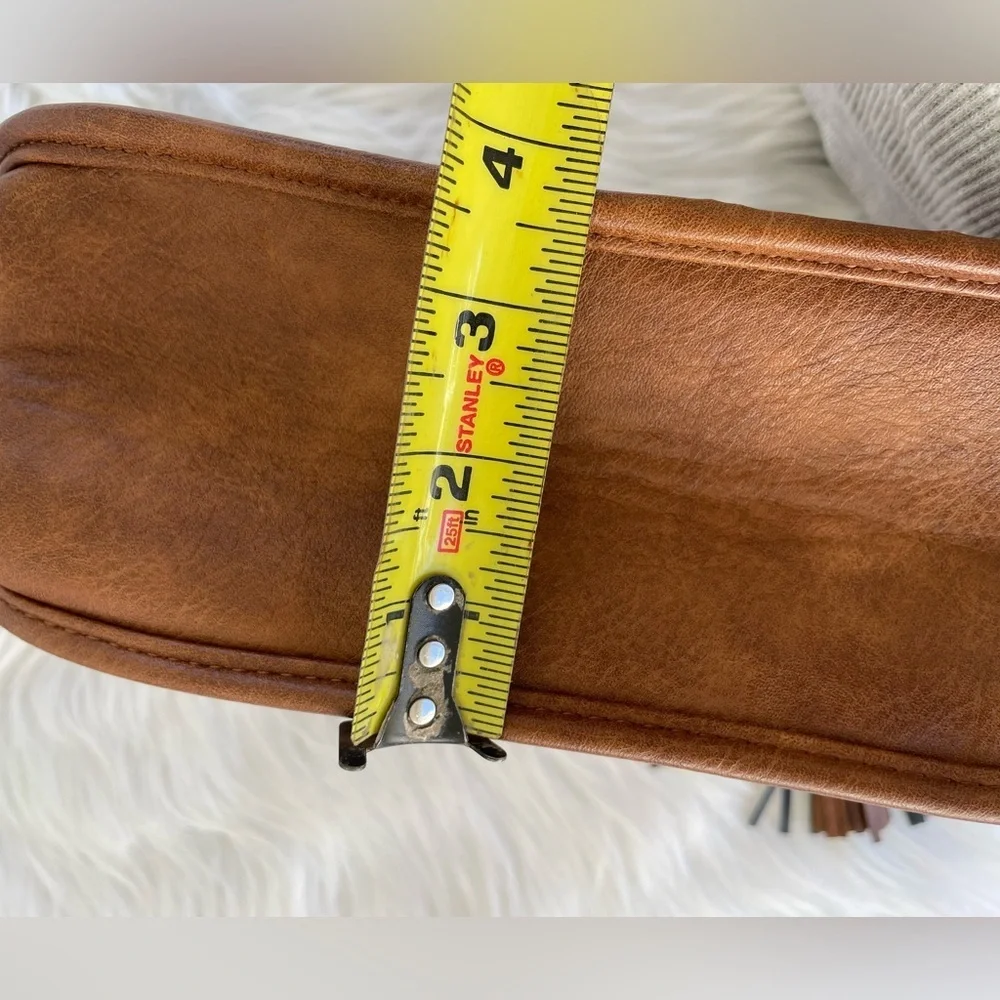 HK CLUF cross body bag